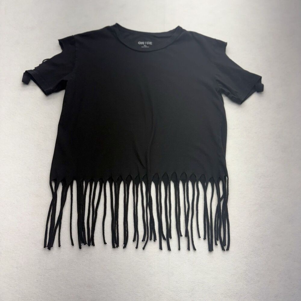 ON FIRE Women’s XL Black Fringed Hem Cold Shoulder Short Sleeve T-Shirt 